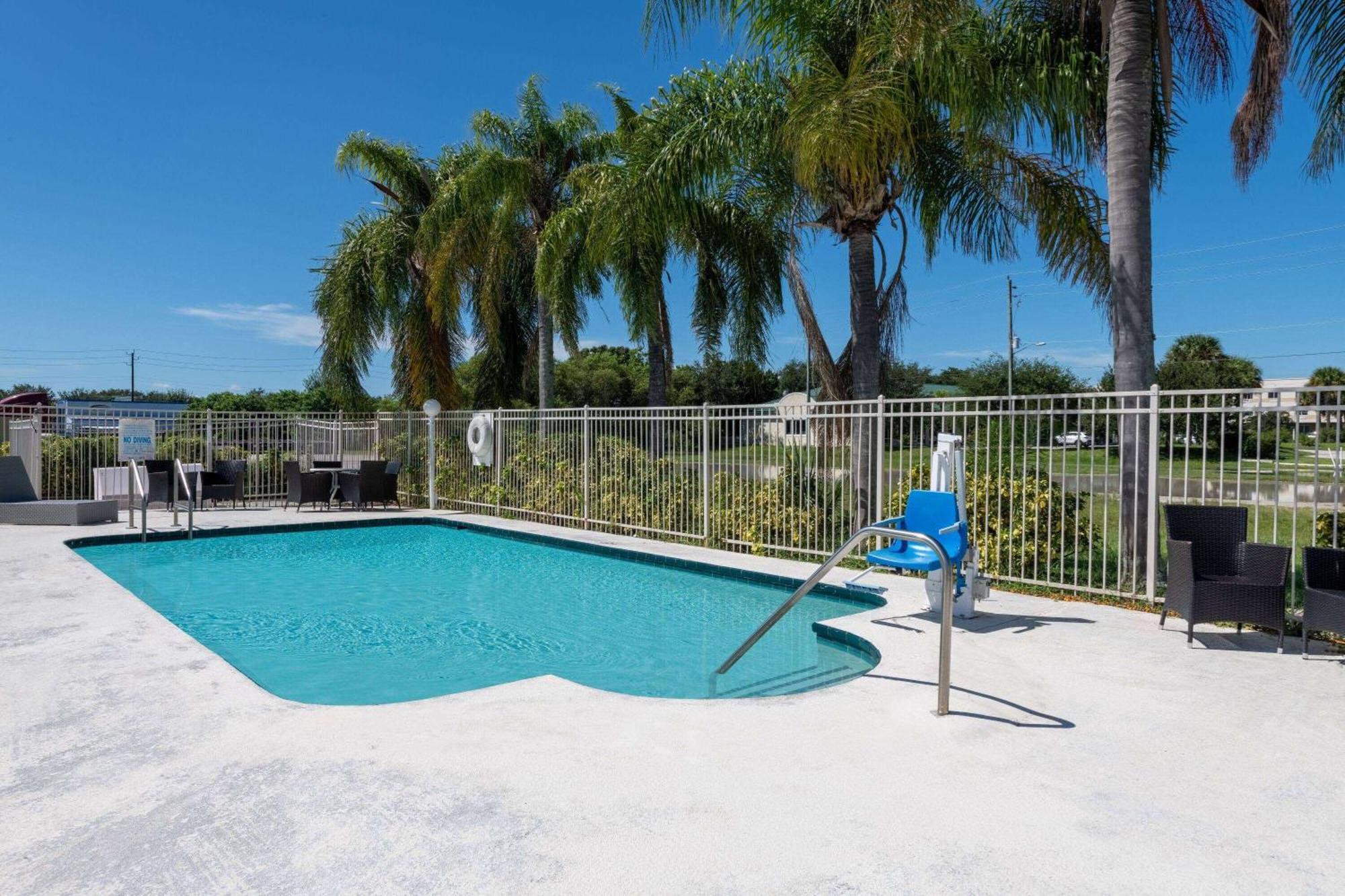 Howard Johnson By Wyndham Vero Beach/I-95 Luaran gambar