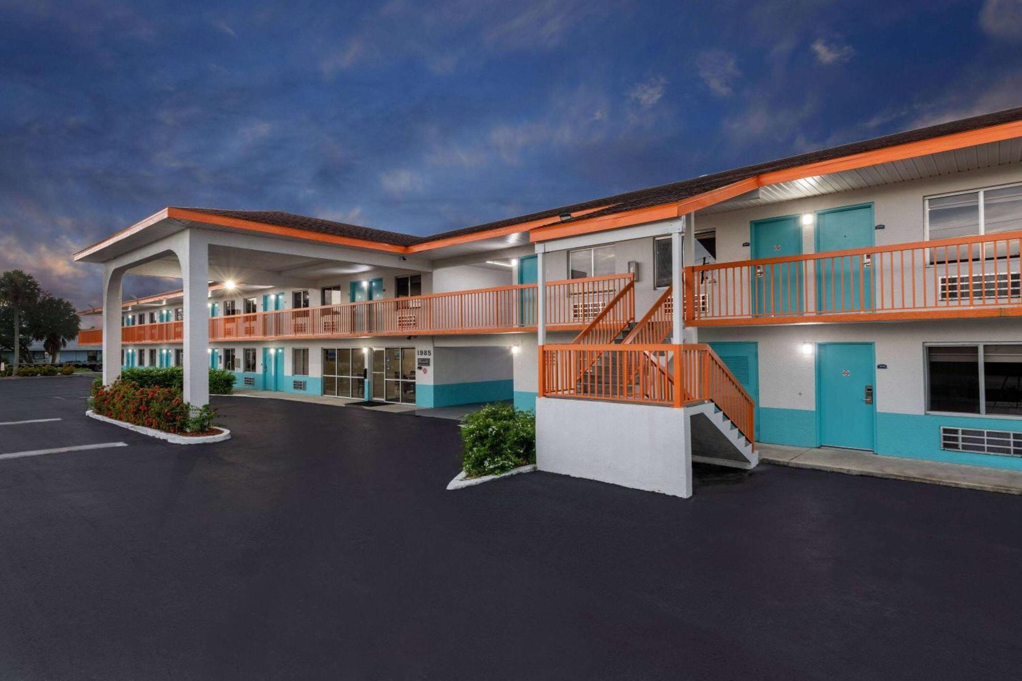 Howard Johnson By Wyndham Vero Beach/I-95 Luaran gambar